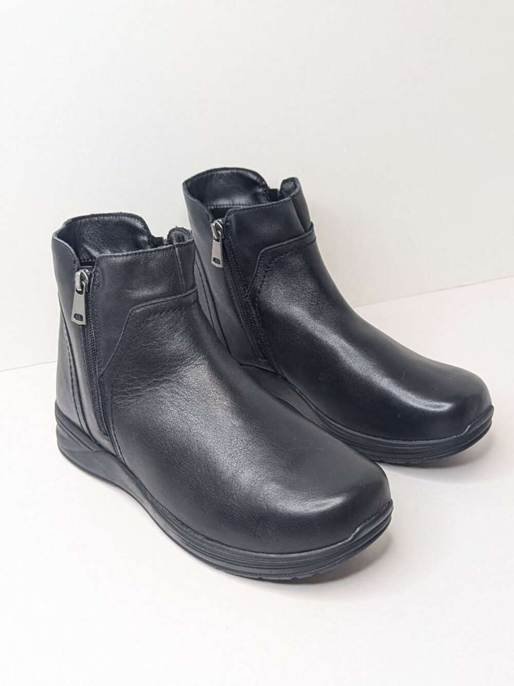 Propet Delphi Ankle Boots Black Leather Womens 9.5 Extra Wide (2E)